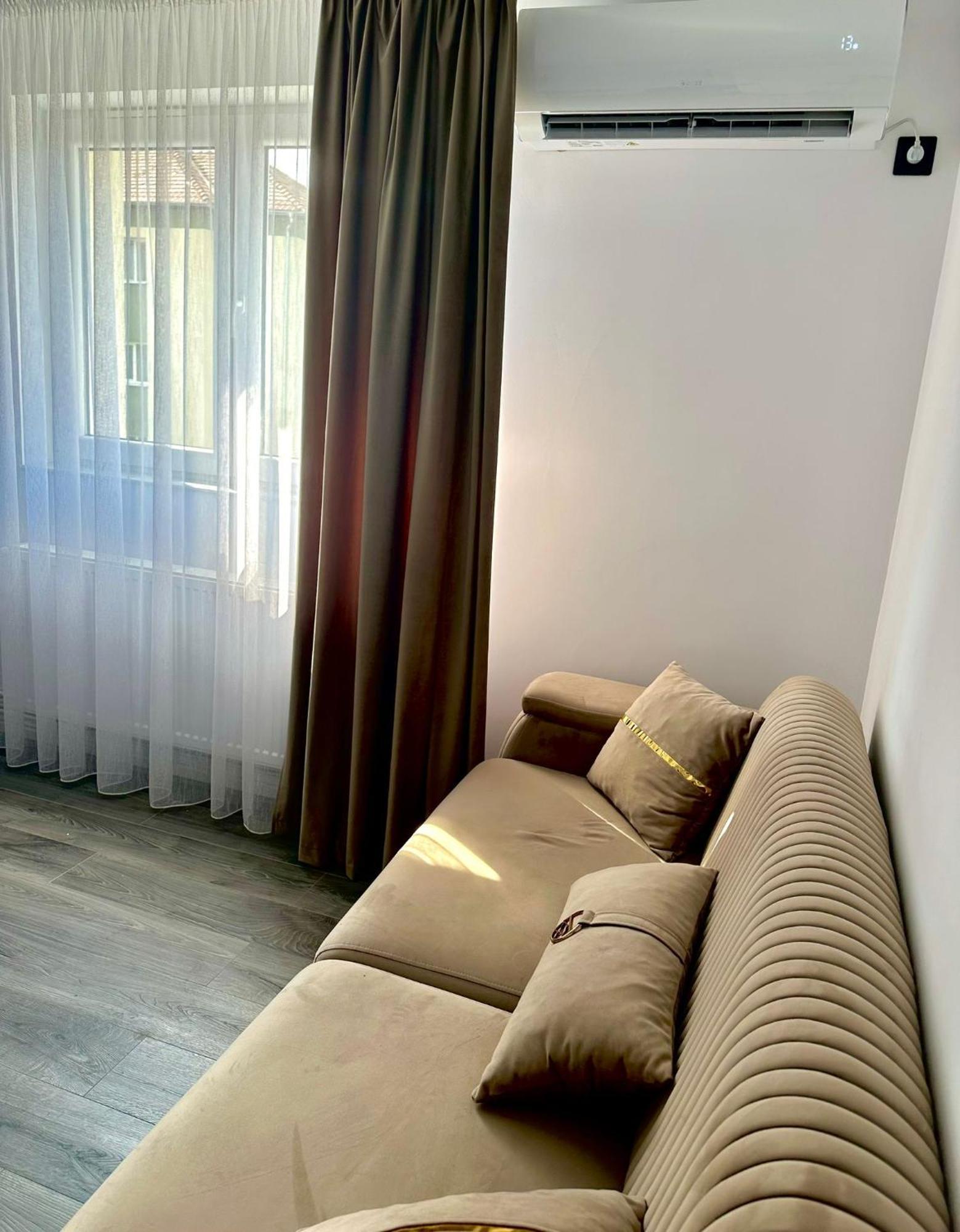 Evelyn Apartment Bistriţa Exteriér fotografie